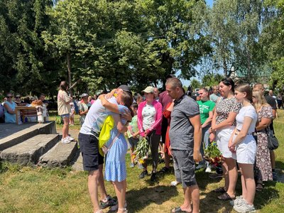 Був у полоні три роки: на Вінниччині зустріли захисника Юрія Гучка Був у полоні три роки: на Вінниччині зустріли захисника Юрія Гучка