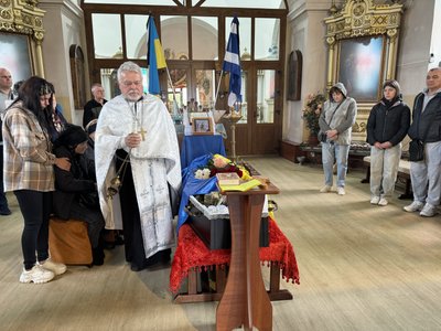 У Херсоні попрощалися із солдатом Русланом Кучеренком У Херсоні попрощалися із солдатом Русланом Кучеренком