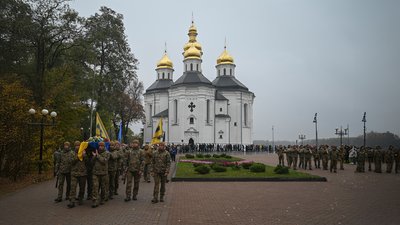 "Він хотів помститися": у Чернігові попрощалися із загиблим бійцем "Азову" Іваном Придатком "Він хотів помститися": у Чернігові попрощалися із загиблим бійцем "Азову" Іваном Придатком