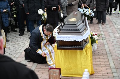 похорон, труна, священник похорон, труна, священник