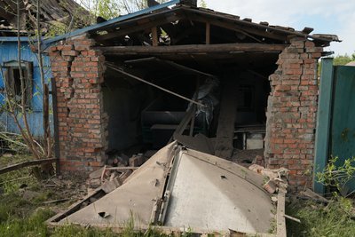 “Якби тут ночували, то вже не прокинулися б”: армія РФ зруйнувала цивільні будинки в Ворожбі “Якби тут ночували, то вже не прокинулися б”: армія РФ зруйнувала цивільні будинки в Ворожбі