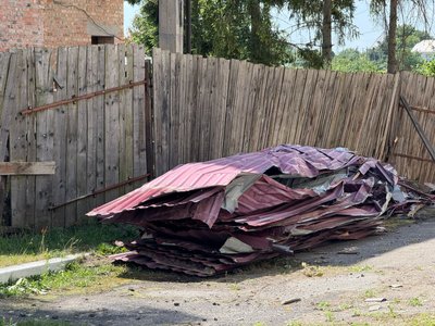 Ліквідовують наслідки негоди, негода у Козовій, зірвало дах, Тернопільщина, Козова, червень 2025