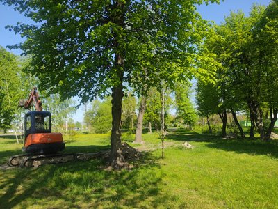 50 мільйонів на парки: у Житомирі збирають підписи проти виділення грошей на ремонт парків і скверів 50 мільйонів на парки: у Житомирі збирають підписи проти виділення грошей на ремонт парків і скверів