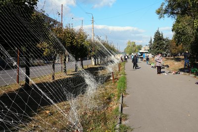 «Розпродамся та поїду»: як у Краматорську під обстрілами працює барахолка «Розпродамся та поїду»: як у Краматорську під обстрілами працює барахолка