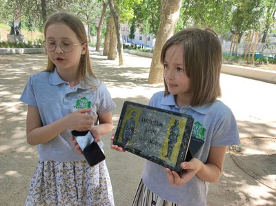 Магдалина та Марта Липовецькі, сестри Липовецькі