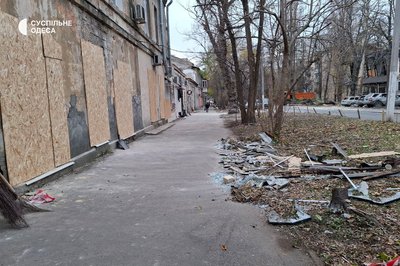 Наслідки атаки РФ на Одесу 25 листопада: в міськраді назвали кількість пошкоджених будівель