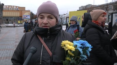 З військовими Романом Міськовим, Сергієм Ноготковим та Олексієм Ковтуном попрощалися у Рівному З військовими Романом Міськовим, Сергієм Ноготковим та Олексієм Ковтуном попрощалися у Рівному