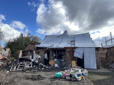 Зруйновані будинки після атаки Полтави «Бандеролями»: де живуть багатодітні родини Зруйновані будинки після атаки Полтави «Бандеролями»: де живуть багатодітні родини