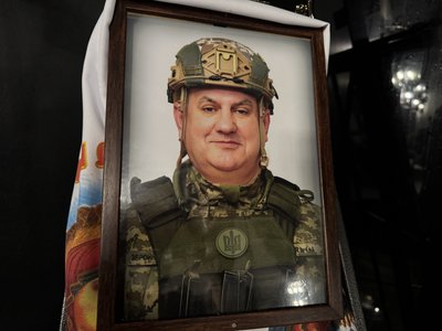 У Херсоні попрощалися з військовими Олександром Рибіцьким та Денисом Гудемовичем У Херсоні попрощалися з військовими Олександром Рибіцьким та Денисом Гудемовичем