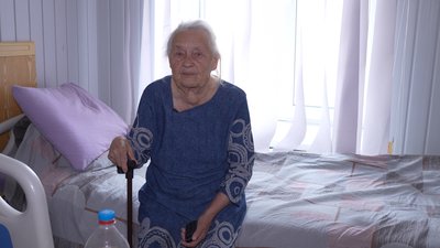 "Мені подзвонили, сказали: "Твій будинок горить". До Дніпра евакуювали 91-річну Галину та 76-річну Ніну з Донеччини "Мені подзвонили, сказали: "Твій будинок горить". До Дніпра евакуювали 91-річну Галину та 76-річну Ніну з Донеччини