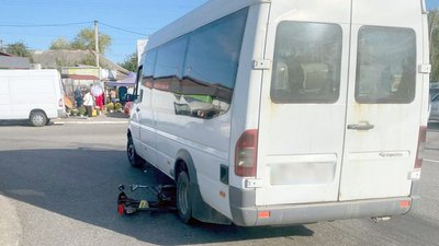ДТП у Старокостянтинові за участі велосипедиста