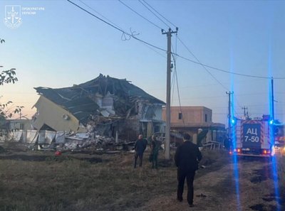 Удар по Одеському району КАБами та БпЛА: атаку розслідує прокуратура Удар по Одеському району КАБами та БпЛА: атаку розслідує прокуратура