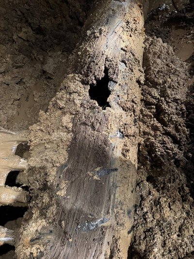 У Львові без водопостачання залишаються близько 50 тисяч львів'ян У Львові без водопостачання залишаються близько 50 тисяч львів'ян