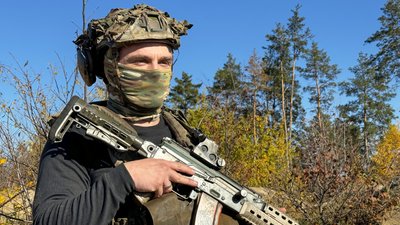 Навчання тренування бійці спецпідрозділу "Recon Team Kilo" ГУР МО України військовослужбовець спецпідрозділу "Recon Team Kilo" "Рагнар" Донецька область 16 листопада 2024 року Навчання тренування бійці спецпідрозділу "Recon Team Kilo" ГУР МО України військовослужбовець спецпідрозділу "Recon Team Kilo" "Рагнар" Донецька область 16 листопада 2024 року