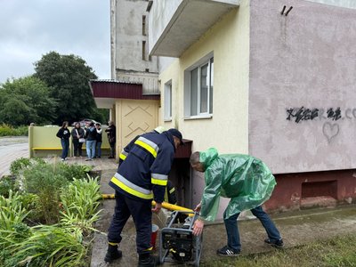 підтопило підвали, тернопіль, коновальця 20 підтопило підвали, тернопіль, коновальця 20