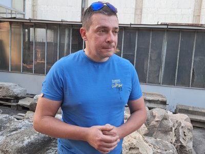 Кам’яна баба скульптура евакуація допомога бійці 3-ї ОШБр Покровщина Донеччина музей в.о. директора Дніпропетровського історичного музею Олександр Старік Дніпро 23 вересня 2024 рік Кам’яна баба скульптура евакуація допомога бійці 3-ї ОШБр Покровщина Донеччина музей в.о. директора Дніпропетровського історичного музею Олександр Старік Дніпро 23 вересня 2024 рік