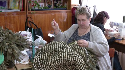 Шиють амуніцію для ЗСУ Шиють амуніцію для ЗСУ