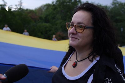 В Одесі вперше з початку повномасштабної війни на Потьомкінських сходах розгорнули стяг до Дня прапора В Одесі вперше з початку повномасштабної війни на Потьомкінських сходах розгорнули стяг до Дня прапора