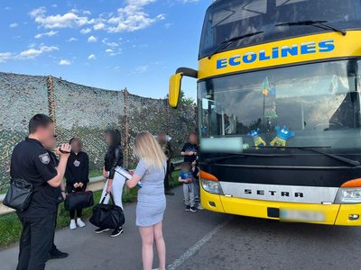 Залучала одеситок до проституції в Литві Залучала одеситок до проституції в Литві