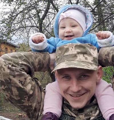 Після втрати ноги ветеран війни з Луцька отримав грант та відкрив зарядну станцію для електроавто на сонячних панелях — Віктор Шемедюк Після втрати ноги ветеран війни з Луцька отримав грант та відкрив зарядну станцію для електроавто на сонячних панелях — Віктор Шемедюк