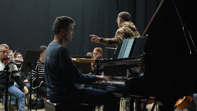 Репетиція культурно-благодійного проєкту "Ода стійкості — симфонії свободи в часи випробувань" Репетиція культурно-благодійного проєкту "Ода стійкості — симфонії свободи в часи випробувань"