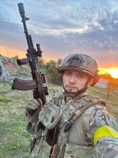 Український військовий Український військовий