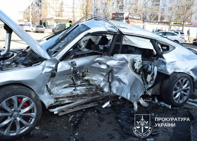 Смертельна аварія в Києві: підозрюють водія Tesla Смертельна аварія в Києві: підозрюють водія Tesla