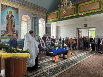 На Миколаївщині провели в останню путь загиблого бійця ЗСУ На Миколаївщині провели в останню путь загиблого бійця ЗСУ
