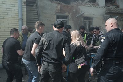 Два БпЛА вдарили по дитячому садочку у центральній частині Сум Два БпЛА вдарили по дитячому садочку у центральній частині Сум