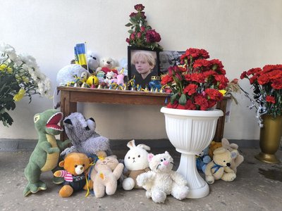 У Кривому Розі у день жалоби пройшла хвилина мовчання У Кривому Розі у день жалоби пройшла хвилина мовчання