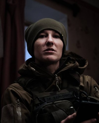 Військова з Буковини про те, як забирають тіла полеглих з поля бою Військова з Буковини про те, як забирають тіла полеглих з поля бою