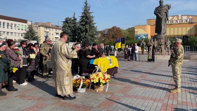 Попрощалися з військовим Олександром Радовенчиком у Рівному Попрощалися з військовим Олександром Радовенчиком у Рівному
