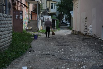 Через удари КАБами у Сумах пошкоджені собор, бібліотека, театр, музична школа, будинки. Очевидці розповіли про атаку РФ Через удари КАБами у Сумах пошкоджені собор, бібліотека, театр, музична школа, будинки. Очевидці розповіли про атаку РФ