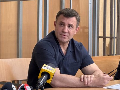 Застосували примусовий привід: нардеп Тищенко прибув на засідання до райсуду Дніпра Застосували примусовий привід: нардеп Тищенко прибув на засідання до райсуду Дніпра
