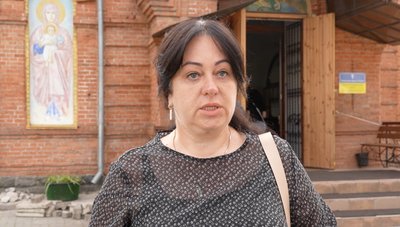 Людмила Мрачківська прийшла до храму аби попрощатися зі своїм колегою Олександром Іваніщіним Людмила Мрачківська прийшла до храму аби попрощатися зі своїм колегою Олександром Іваніщіним