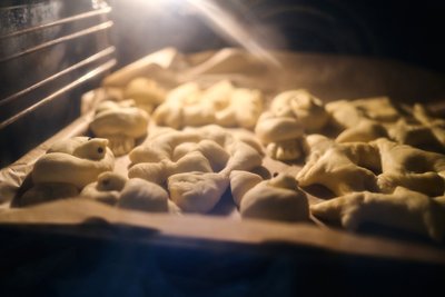 Великдень: традиції та обряди святкування у надазовських греків Великдень: традиції та обряди святкування у надазовських греків