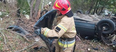 На Житомирщині сталася смертельна аварія — автомобіль перекинувся на дах На Житомирщині сталася смертельна аварія — автомобіль перекинувся на дах