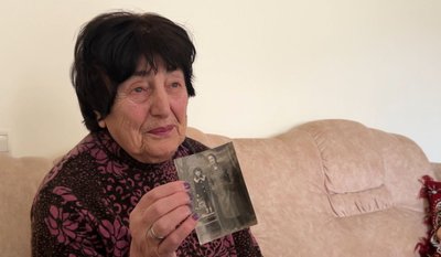 "Мене витягли з-під землі": історія жительки Черкащини, яка вижила в Голокості "Мене витягли з-під землі": історія жительки Черкащини, яка вижила в Голокості