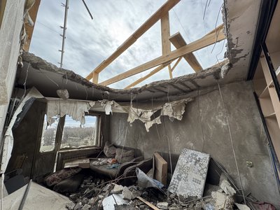 Вода протекла до другого поверху: який стан 9-поверхівки у Полтаві після влучання БпЛА Вода протекла до другого поверху: який стан 9-поверхівки у Полтаві після влучання БпЛА