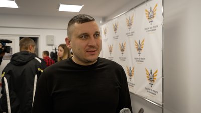 У Чернігові ветеранам та сину загиблого військового вручили сертифікати на купівлю житла У Чернігові ветеранам та сину загиблого військового вручили сертифікати на купівлю житла