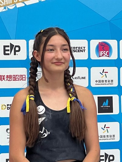 Дніпрянка Рафаель Казбекова виборола "бронзу" на молодіжному чемпіонаті світу зі скелелазіння Дніпрянка Рафаель Казбекова виборола "бронзу" на молодіжному чемпіонаті світу зі скелелазіння