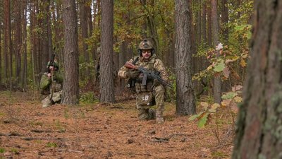 «Ми бачимо всі помилки, які можуть виникати під час ведення бою» — провели тренування резервів Сил оборони «Ми бачимо всі помилки, які можуть виникати під час ведення бою» — провели тренування резервів Сил оборони