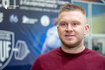 В Одесі відбувся турнір з пауерліфтингу Odesa Open 2026: понад півсотні ветеранів вийшли на поміст В Одесі відбувся турнір з пауерліфтингу Odesa Open 2026: понад півсотні ветеранів вийшли на поміст