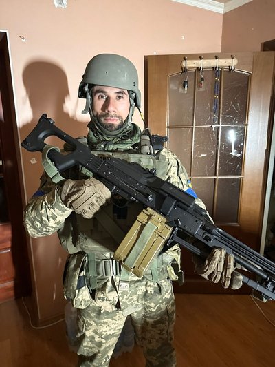 “Ми переможемо, ми за правду”: як колумбієць без ноги боронить Сумщину “Ми переможемо, ми за правду”: як колумбієць без ноги боронить Сумщину