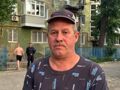 "Жити у сусідній квартирі неможливо, її знищено": наслідки атаки РФ по будинках у Дніпрі "Жити у сусідній квартирі неможливо, її знищено": наслідки атаки РФ по будинках у Дніпрі