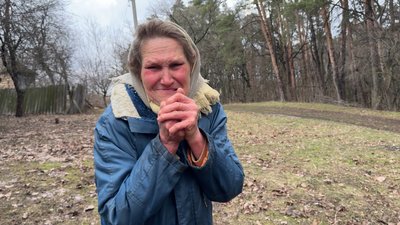 “Я не можу їх покинути”: як сумський священник вмовляє евакуюватись мешканців Угроїдів “Я не можу їх покинути”: як сумський священник вмовляє евакуюватись мешканців Угроїдів