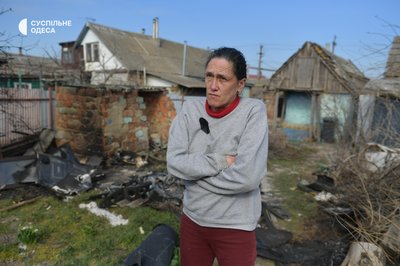 "Над будинком стався спалах": що розповіли очевидці про атаку РФ на передмістя Одеси "Над будинком стався спалах": що розповіли очевидці про атаку РФ на передмістя Одеси