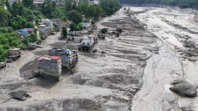 Повені в Непалі: понад 1100 людей зникли безвісти, серед них 55 українців Повені в Непалі: понад 1100 людей зникли безвісти, серед них 55 українців