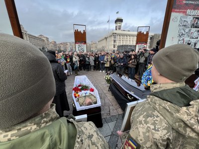 Звільняли Київщину, проте загинули під Бахмутом. У Києві прощають із батьком та сином, які воювали разом