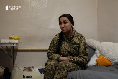 Військовослужбовиця спеціалізованого підрозділу "Шквал" Ельвіра з позивним "Ням-Ням". Запоріжжя, березень 2026 року Військовослужбовиця спеціалізованого підрозділу "Шквал" Ельвіра з позивним "Ням-Ням". Запоріжжя, березень 2026 року